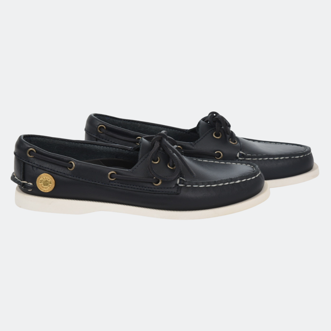 Classic Boat Shoe in Midnight Blue smooth leather, side view of the pair