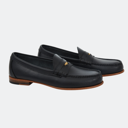 Penny Loafer en cuero liso Azul Medianoche, vista lateral del par